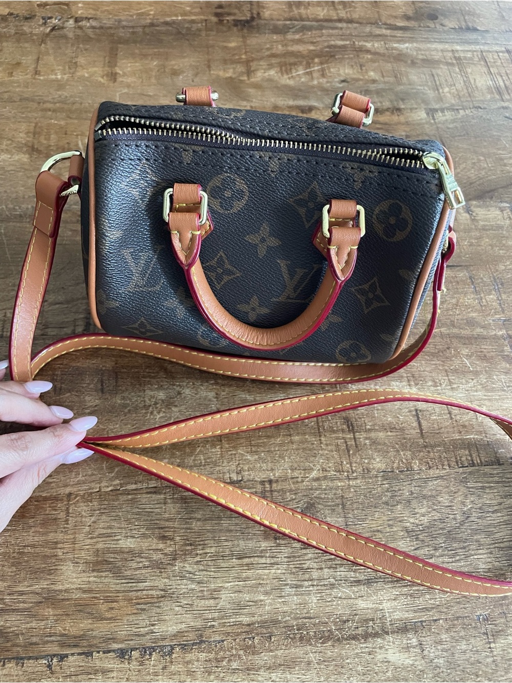 LOUIS VUITTON Monogram Speedy Nano - Picture 11 of 11